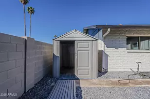 6737 S Palm Dr, Tempe, AZ 85283 - Photo 44