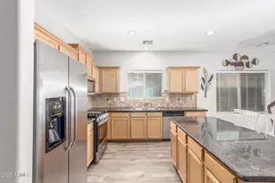 46077 W Dirk St, Maricopa, AZ 85139 - Photo 10