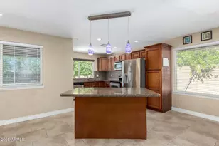 19002 N 8th Ave, Phoenix, AZ 85027 - Photo 6