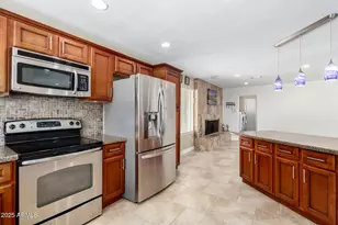 19002 N 8th Ave, Phoenix, AZ 85027 - Photo 4