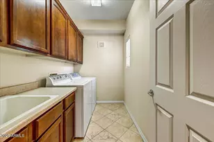 3935 E Rough Rider Rd, Phoenix, AZ 85050 - Photo 20