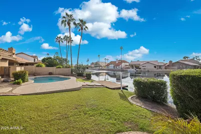 510 S Lagoon Drive, Gilbert, AZ 85233 - Photo 1