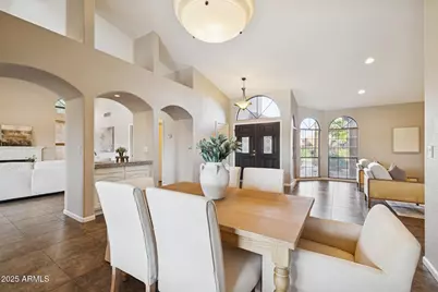 510 S Lagoon Drive, Gilbert, AZ 85233 - Photo 18