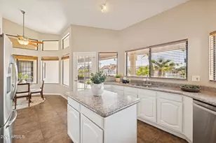 510 S Lagoon Dr, Gilbert, AZ 85233 - Photo 14