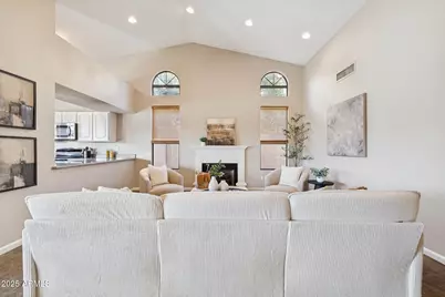 510 S Lagoon Drive, Gilbert, AZ 85233 - Photo 12