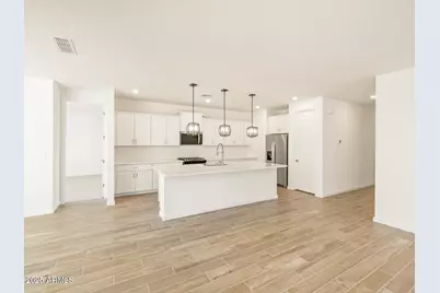 17770 W Odeum Lane, Goodyear, AZ 85338 - Photo 6