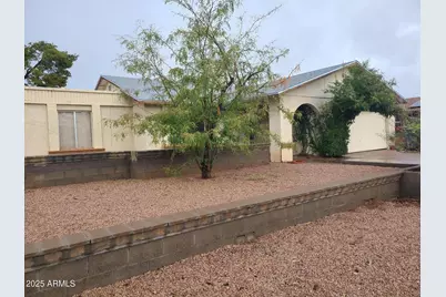 526 W Pantera Avenue, Mesa, AZ 85210 - Photo 1