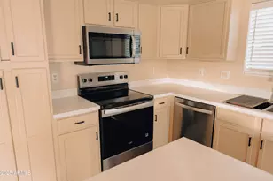 4705 E Jaeger Rd, Phoenix, AZ 85050 - Photo 6