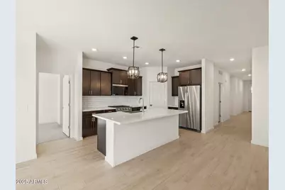 15802 W Gray Fox Trail, Surprise, AZ 85387 - Photo 4