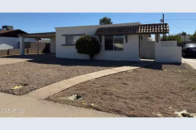 153 E Hoover Avenue, Mesa, AZ 85210 - Photo 1