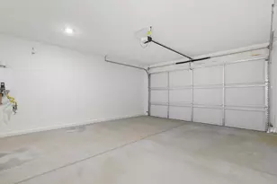 15826 W Gray Fox Trl, Surprise, AZ 85387 - Photo 22