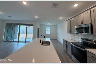 24216 W Bowker Street, Buckeye, AZ 85326 - Photo 8