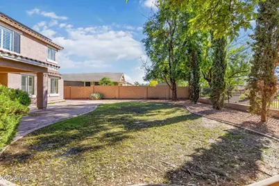 14247 W Rosewood Drive, Surprise, AZ 85379 - Photo 36