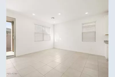 16031 W Bronco Trail, Surprise, AZ 85387 - Photo 10