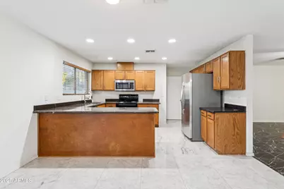 4004 W Myrtle Avenue, Phoenix, AZ 85051 - Photo 4