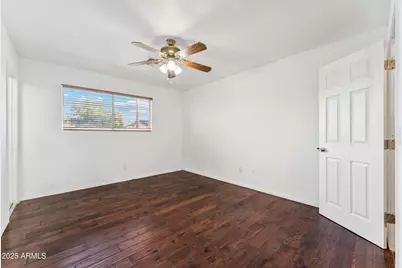 4004 W Myrtle Avenue, Phoenix, AZ 85051 - Photo 8