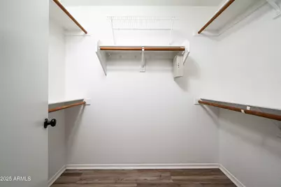 239 W Angela Drive, Phoenix, AZ 85023 - Photo 8