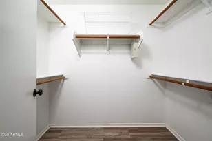 239 W Angela Dr, Phoenix, AZ 85023 - Photo 8