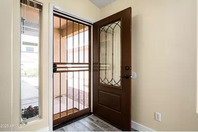 239 W Angela Drive, Phoenix, AZ 85023 - Photo 2