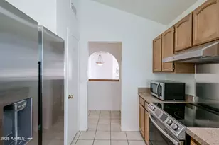 441 E Topeka Dr, Phoenix, AZ 85024 - Photo 10