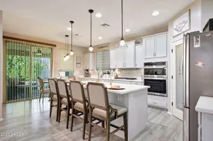 9300 W Wood Dr, Peoria, AZ 85381 - Photo 10