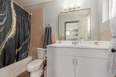 328 E Bethany Home Road, Phoenix, AZ 85012 - Photo 16