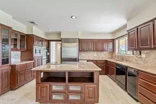 5310 E Camelback Rd, Phoenix, AZ 85018 - Photo 16