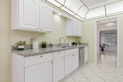 10760 W Saratoga Circle, Sun City, AZ 85351 - Photo 12