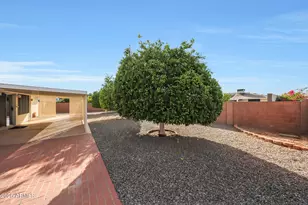 10760 W Saratoga Cir, Sun City, AZ 85351 - Photo 44