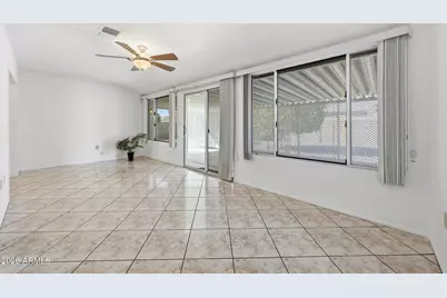 10760 W Saratoga Circle, Sun City, AZ 85351 - Photo 18