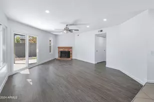 7034 S 42nd St, Phoenix, AZ 85042 - Photo 12