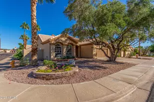 4026 E Summerhaven Dr, Phoenix, AZ 85044 - Photo 8