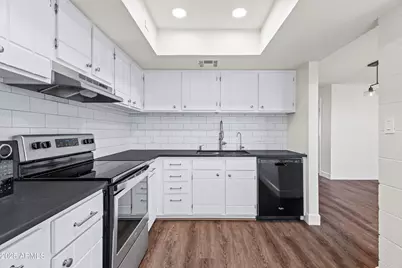 4201 E Camelback Road #100, Phoenix, AZ 85018 - Photo 4