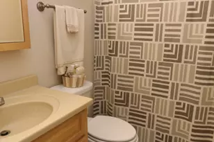 2701 E Utopia Rd, Phoenix, AZ 85050 - Photo 10