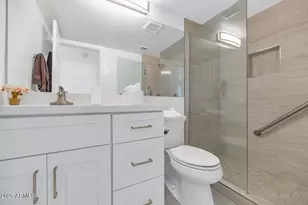 7800 E Lincoln Dr, Scottsdale, AZ 85250 - Photo 18