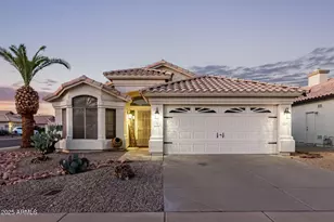 132 W Grandview Rd, Phoenix, AZ 85023 - Photo 1