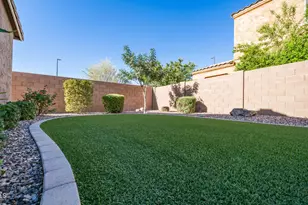 2358 E Runaway Bay Pl, Gilbert, AZ 85298 - Photo 36