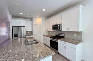 4214 S 68th Ln, Phoenix, AZ 85043 - Photo 4