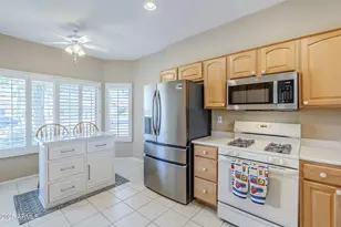 15960 W Indigo Ln, Surprise, AZ 85374 - Photo 6