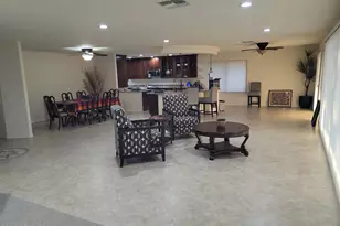 17230 N Country Club Dr, Sun City, AZ 85373 - Photo 8