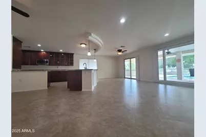 17230 N Country Club Drive, Sun City, AZ 85373 - Photo 14