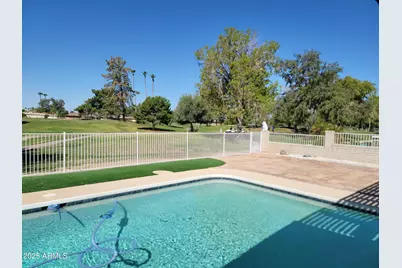 17230 N Country Club Drive, Sun City, AZ 85373 - Photo 6