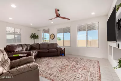 21139 N 259th Avenue, Buckeye, AZ 85396 - Photo 2