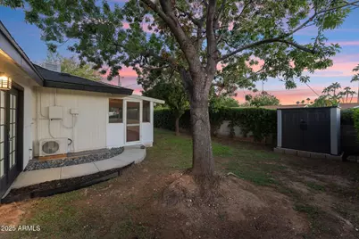 619 E Vista Avenue, Phoenix, AZ 85020 - Photo 52