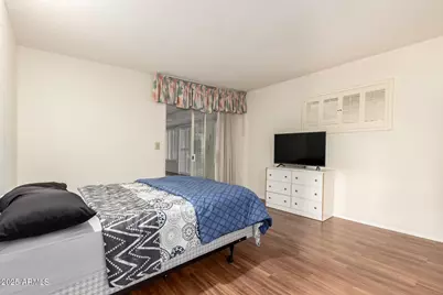 10404 W Kingswood Circle, Sun City, AZ 85351 - Photo 16