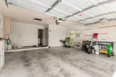 10404 W Kingswood Circle, Sun City, AZ 85351 - Photo 24