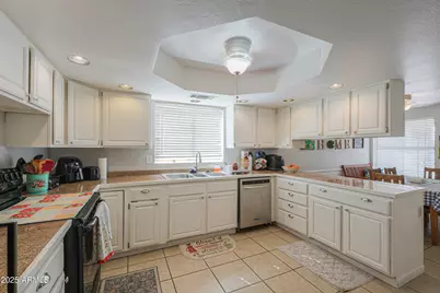 1802 N Center Avenue, Casa Grande, AZ 85122 - Photo 14