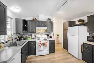 1635 E Libby St, Phoenix, AZ 85022 - Photo 2