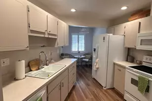 17247 N 106th Ave, Sun City, AZ 85373 - Photo 6