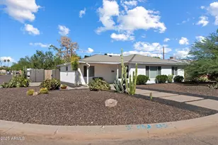 2902 E Avalon Dr, Phoenix, AZ 85016 - Photo 1